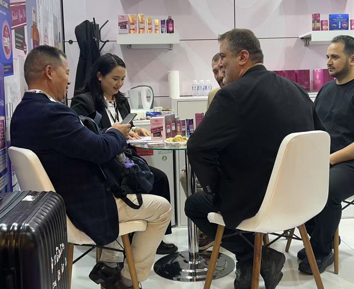 perfume-cap-manufacturer